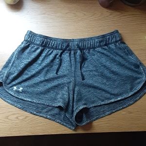 Gray under armour shorts